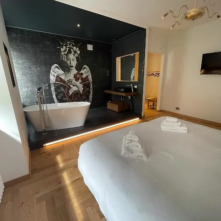 The Lion's Den فندق مبيت وإفطار ترييستي