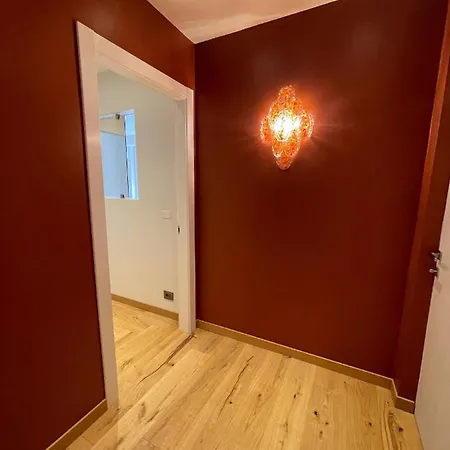 The Lion's Den 的里雅斯特