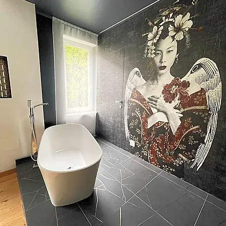 The Lion's Den Bed & Breakfast Trieste