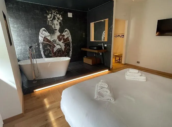 The Lion's Den Bed & Breakfast Trieste